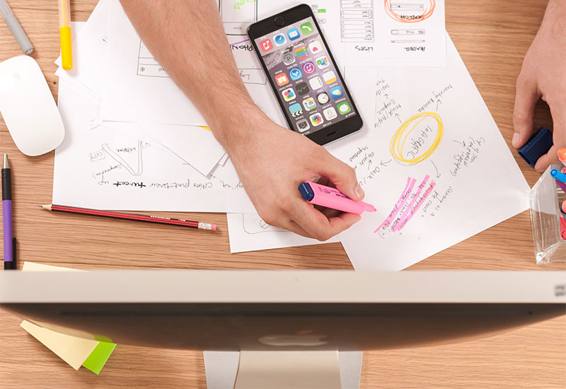 Taking notes and interacting with text